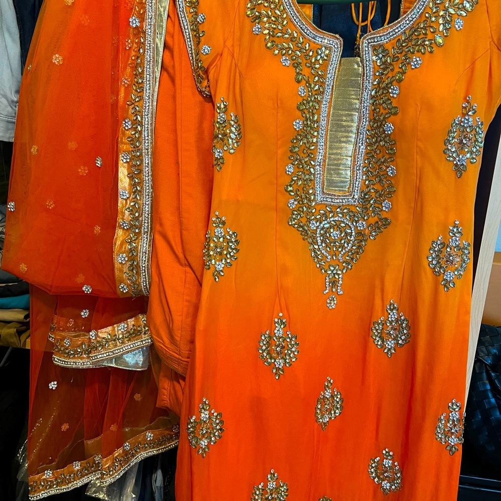 Punjabi suit
